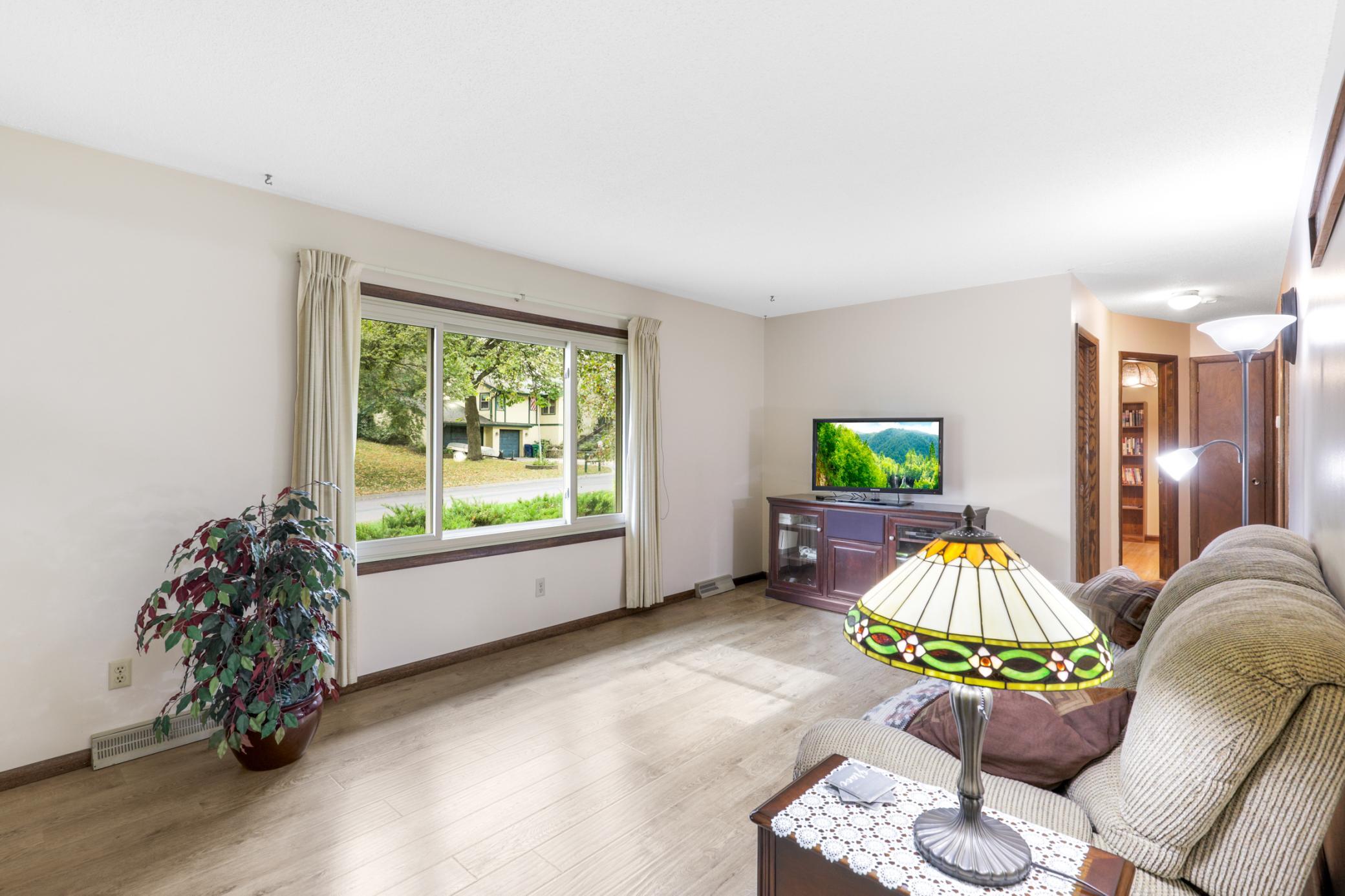 Charming, Well Maintained, Walk-Out Rambler