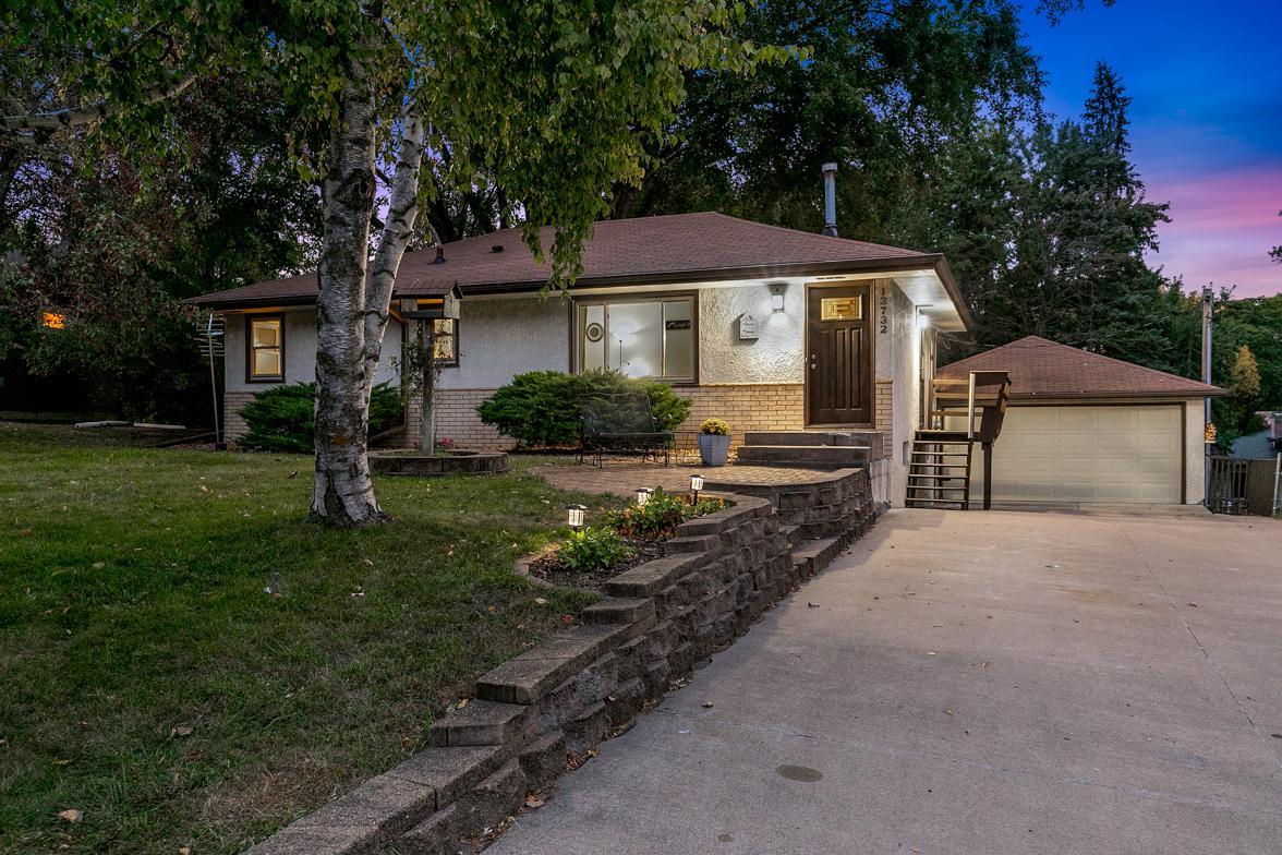 Charming, Well Maintained, Walk-Out Rambler