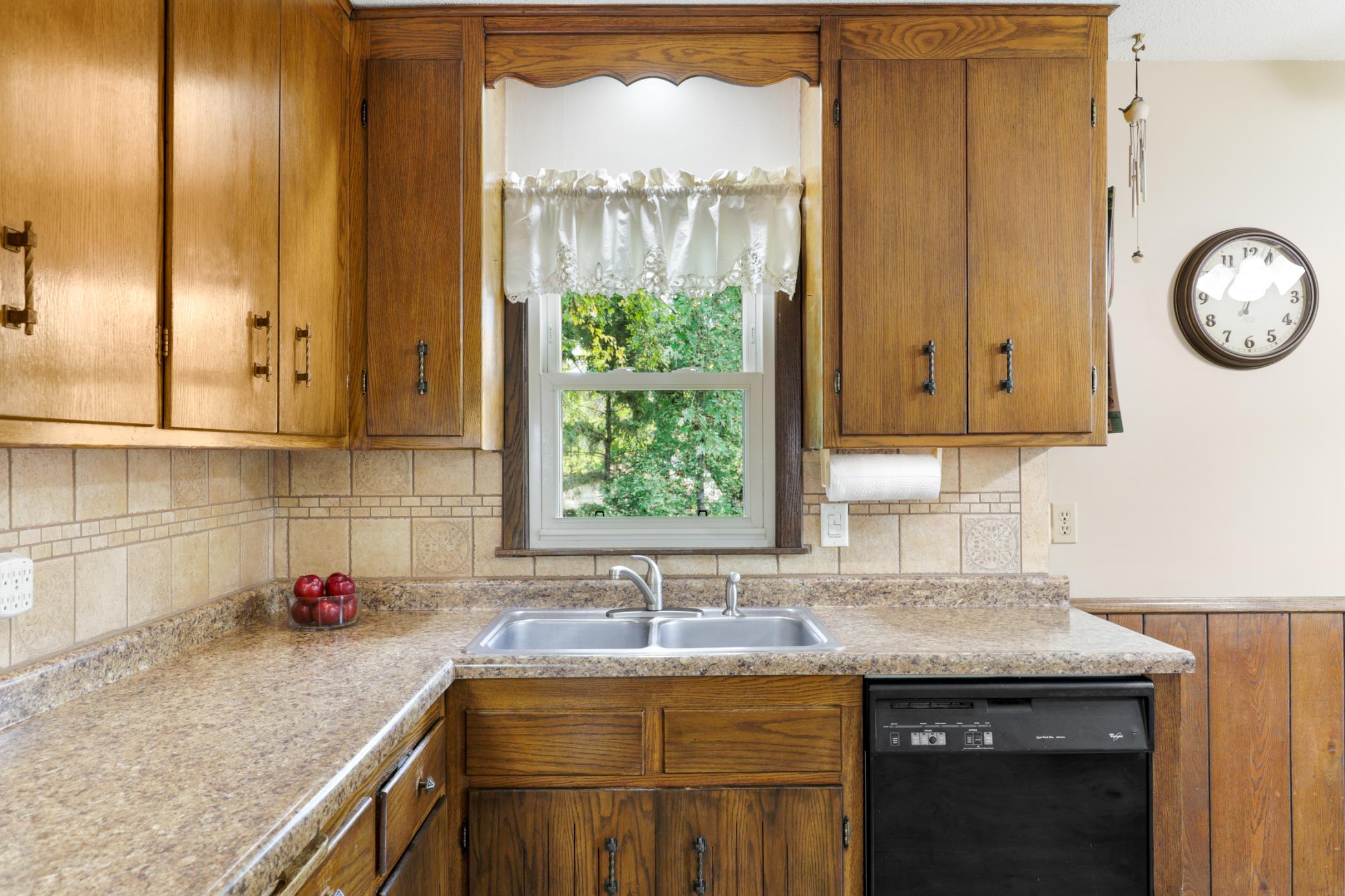 Charming, Well Maintained, Walk-Out Rambler