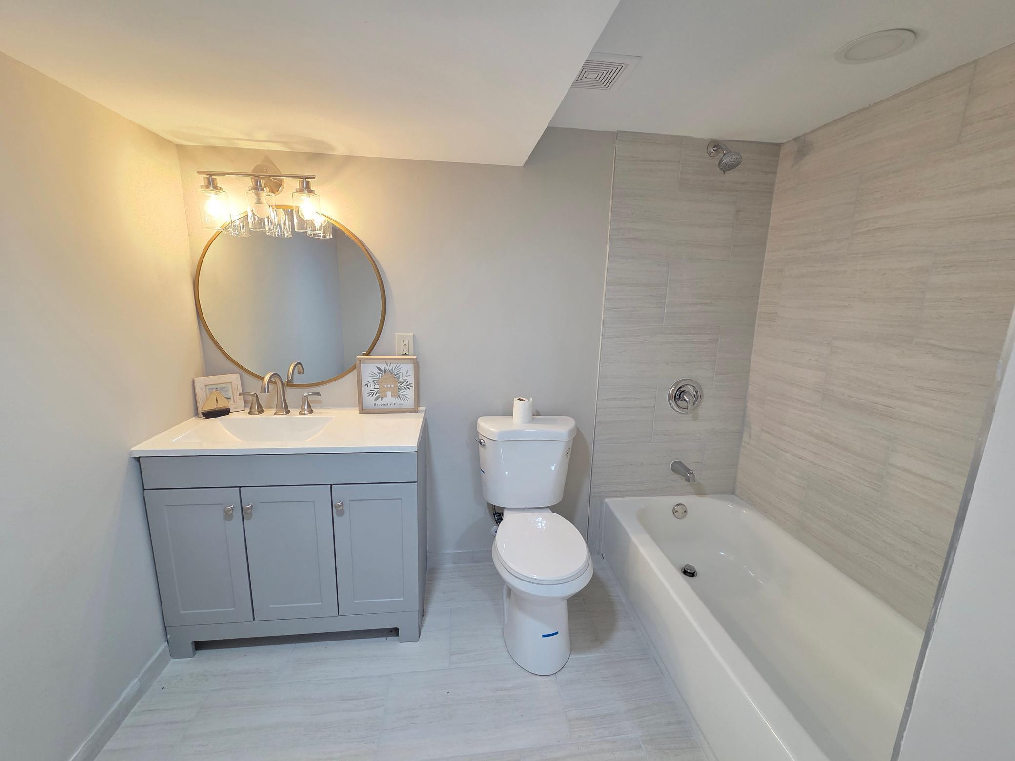 13801 Lake Street Extension