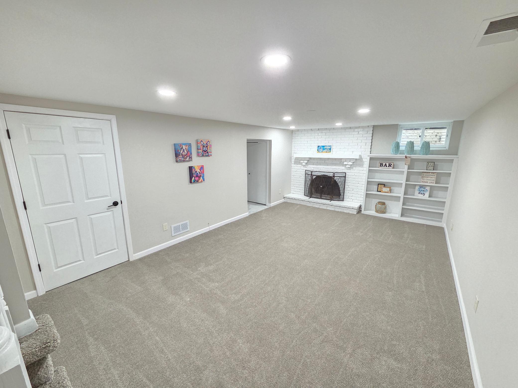 13801 Lake Street Extension