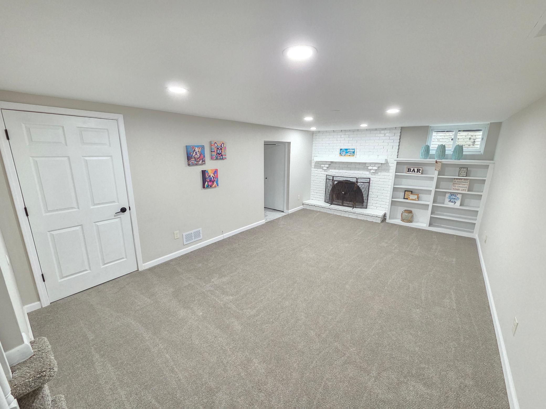 13801 Lake Street Extension