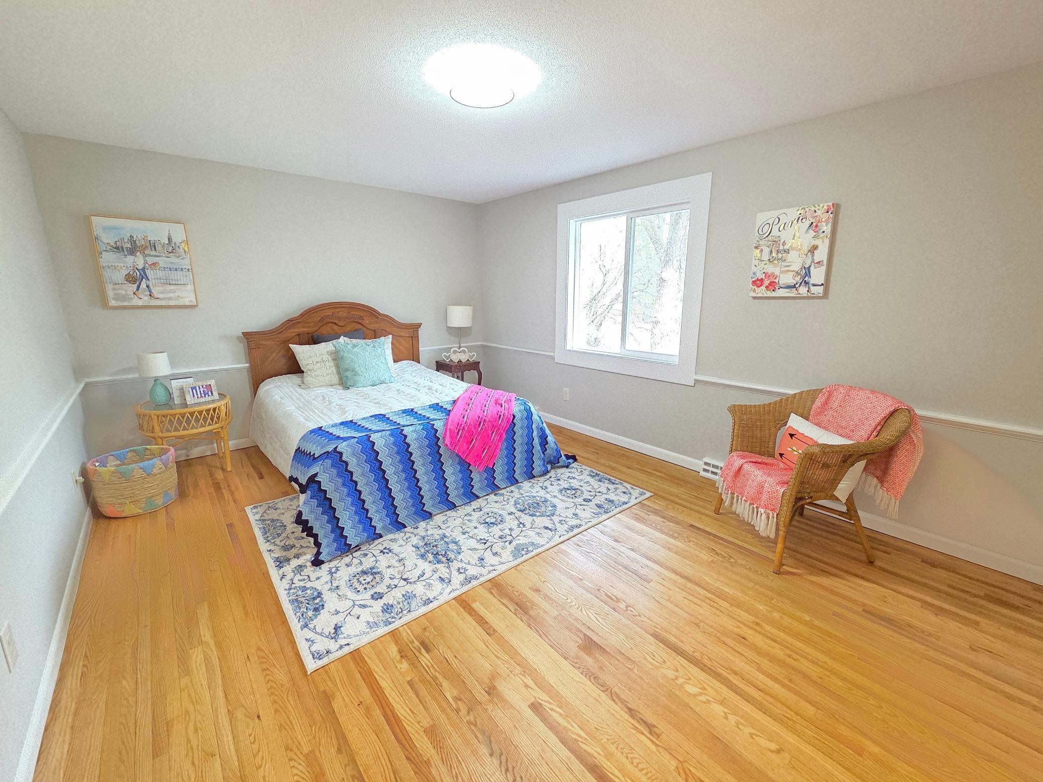 13801 Lake Street Extension