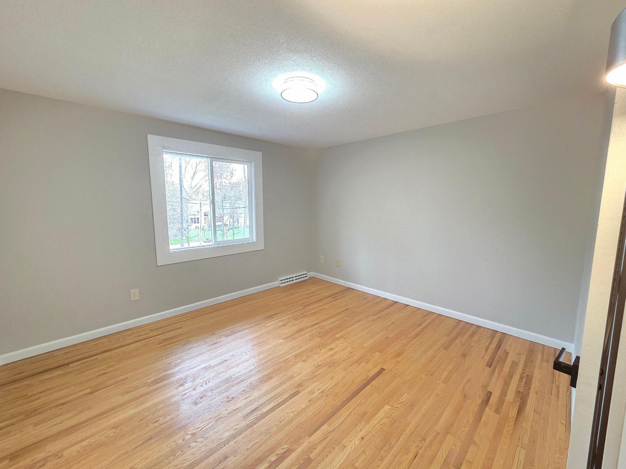 13801 Lake Street Extension