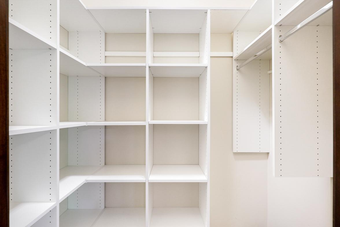 Architecturally Significant, Resort Style, 1.4 Acre Estate on Lake Minnetonka