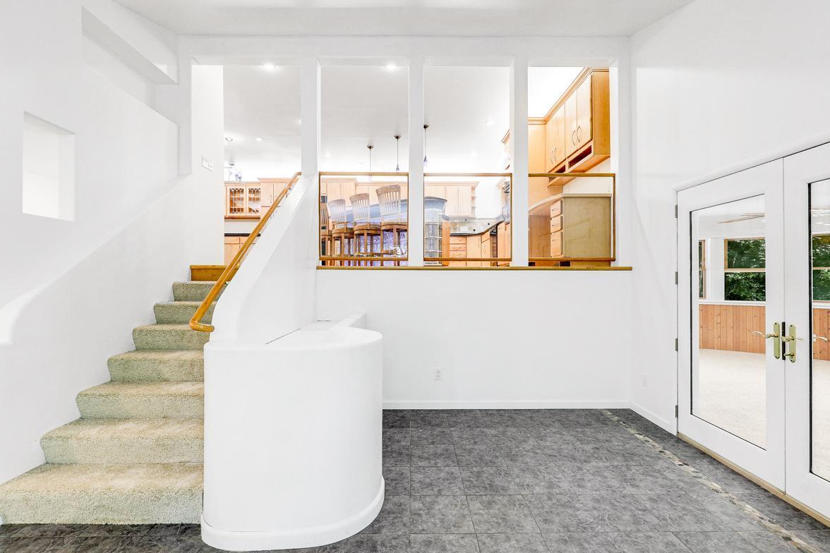 Spacious Home in Wayzata Schools, One Minute from 394