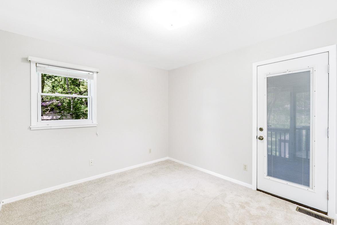 Spacious Home in Wayzata Schools, One Minute from 394