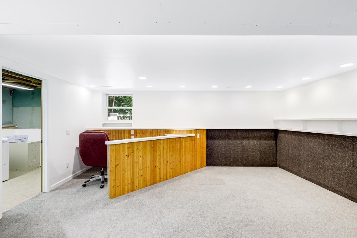 Spacious Home in Wayzata Schools, One Minute from 394