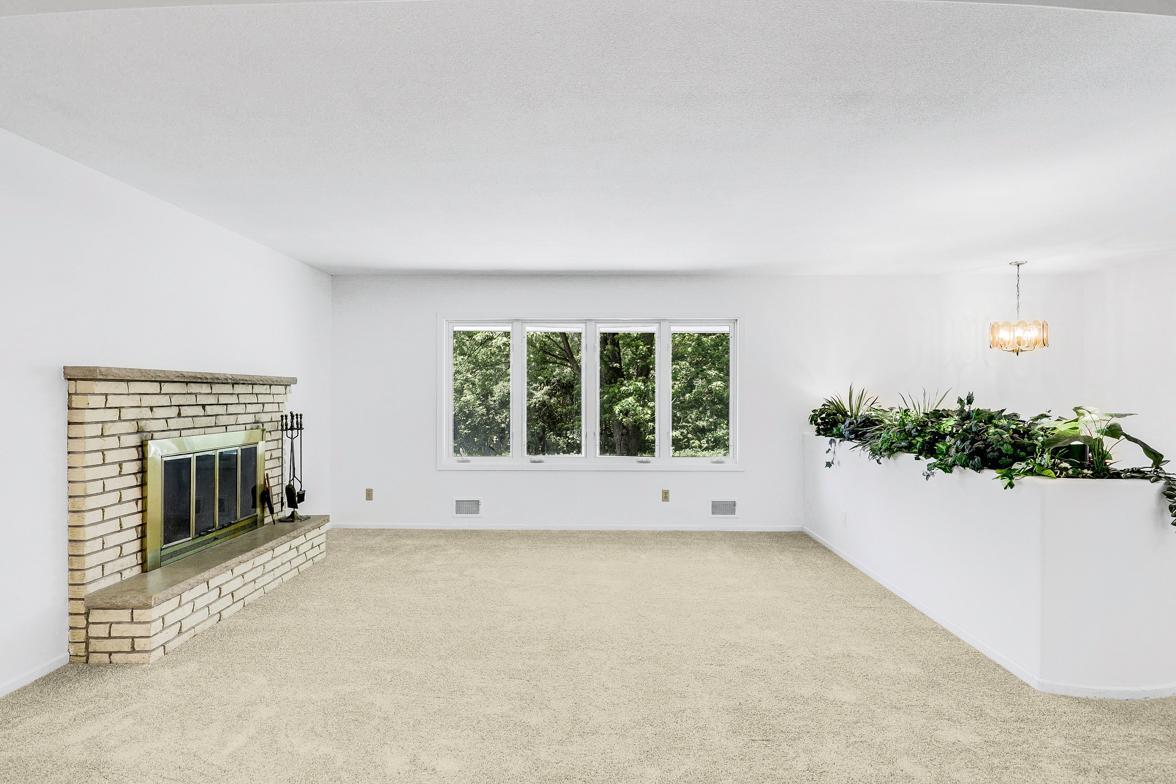 Spacious Home in Wayzata Schools, One Minute from 394