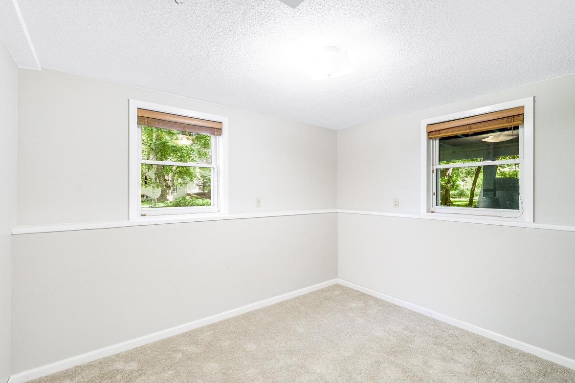 Spacious Home in Wayzata Schools, One Minute from 394