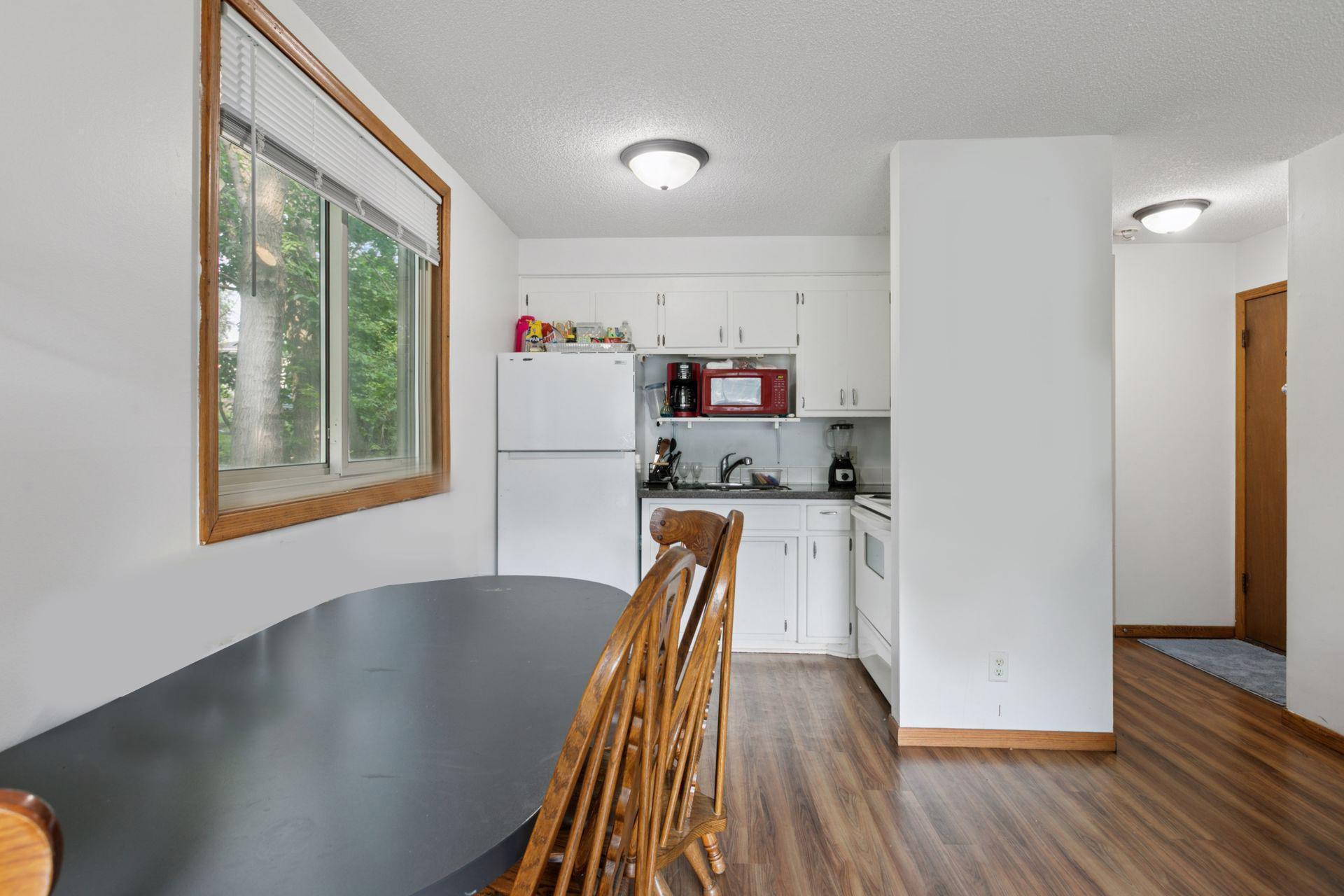 4733 University Avenue NE