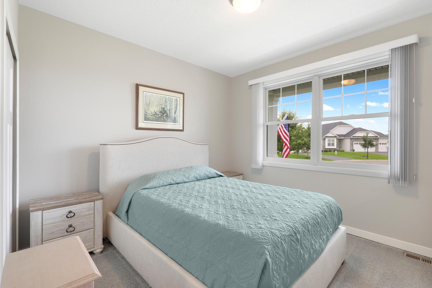 Pristine Villa with Main Floor Living, Set on a Quiet Cul-De-Sac