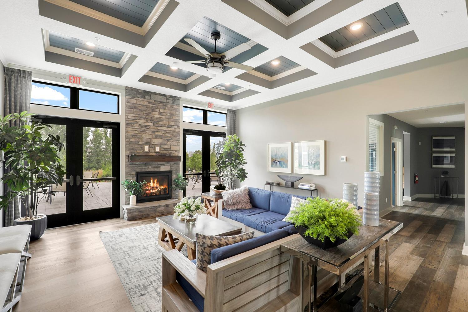Pristine Villa with Main Floor Living, Set on a Quiet Cul-De-Sac