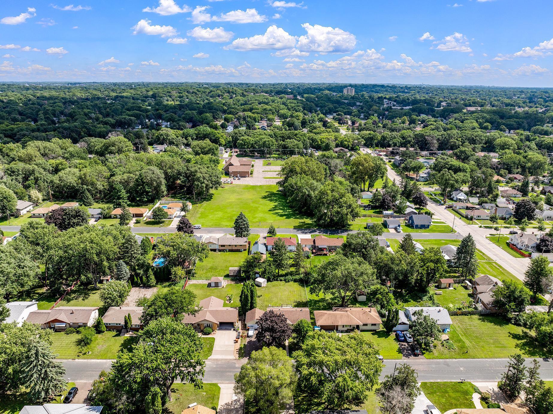 Meticulously Maintained, Walkout Rambler, Walkable to Lake Phalen