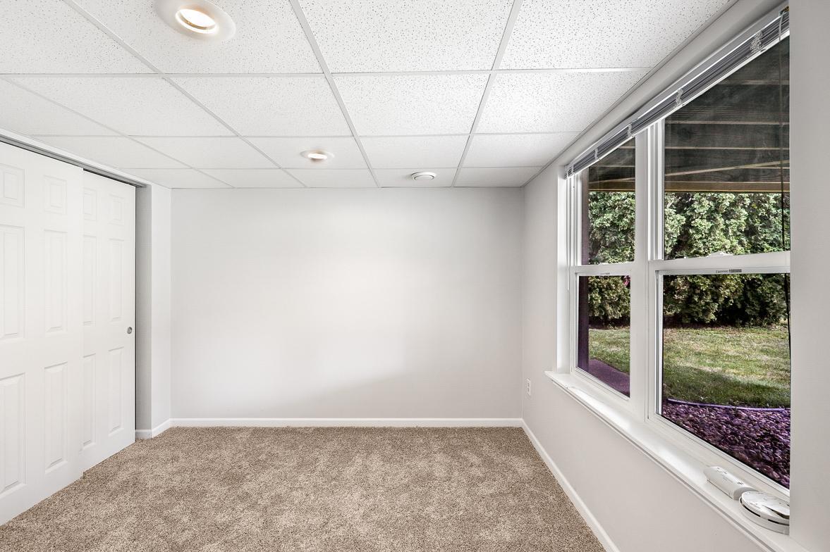 Meticulously Maintained, Walkout Rambler, Walkable to Lake Phalen