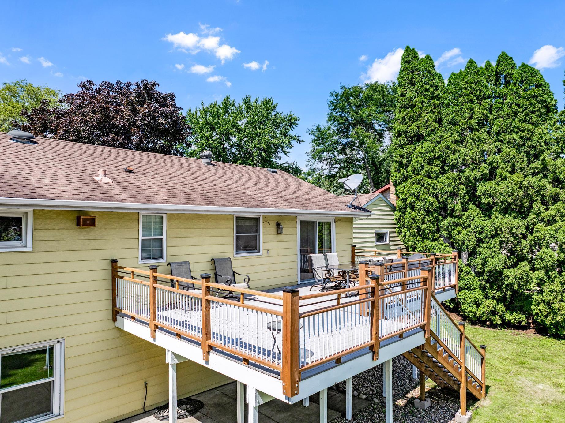 Meticulously Maintained, Walkout Rambler, Walkable to Lake Phalen