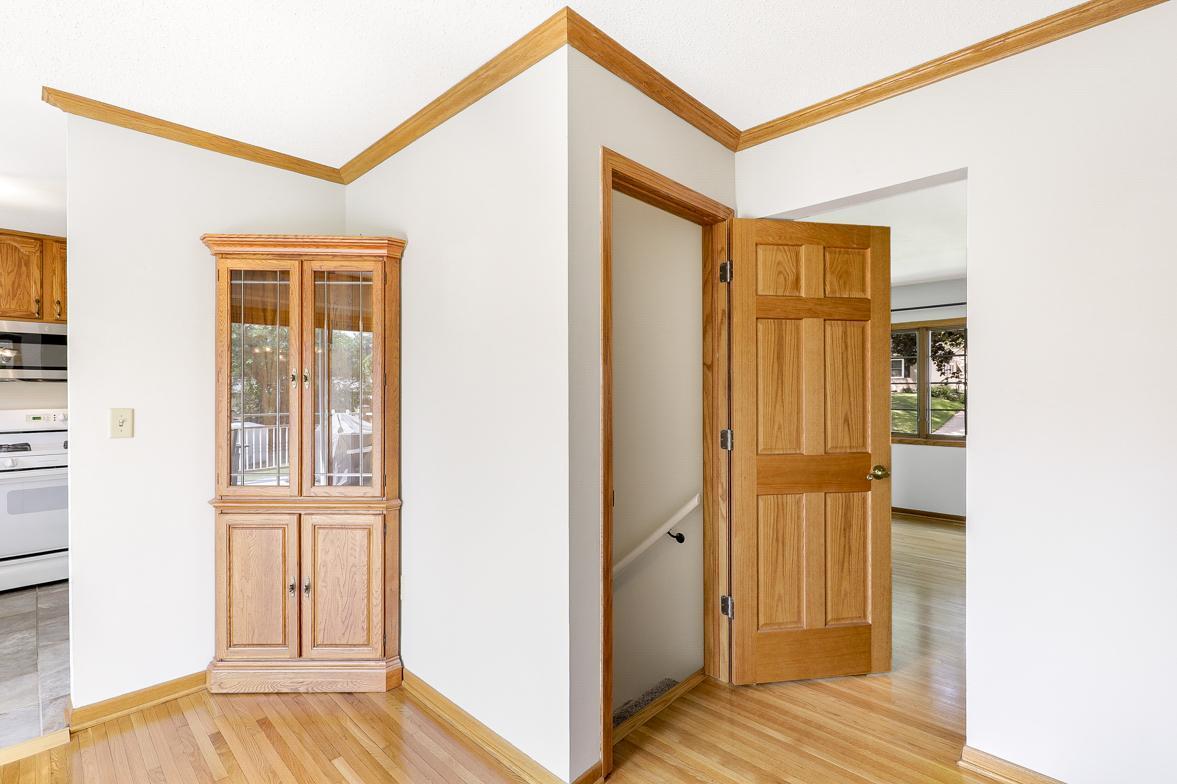 Meticulously Maintained, Walkout Rambler, Walkable to Lake Phalen