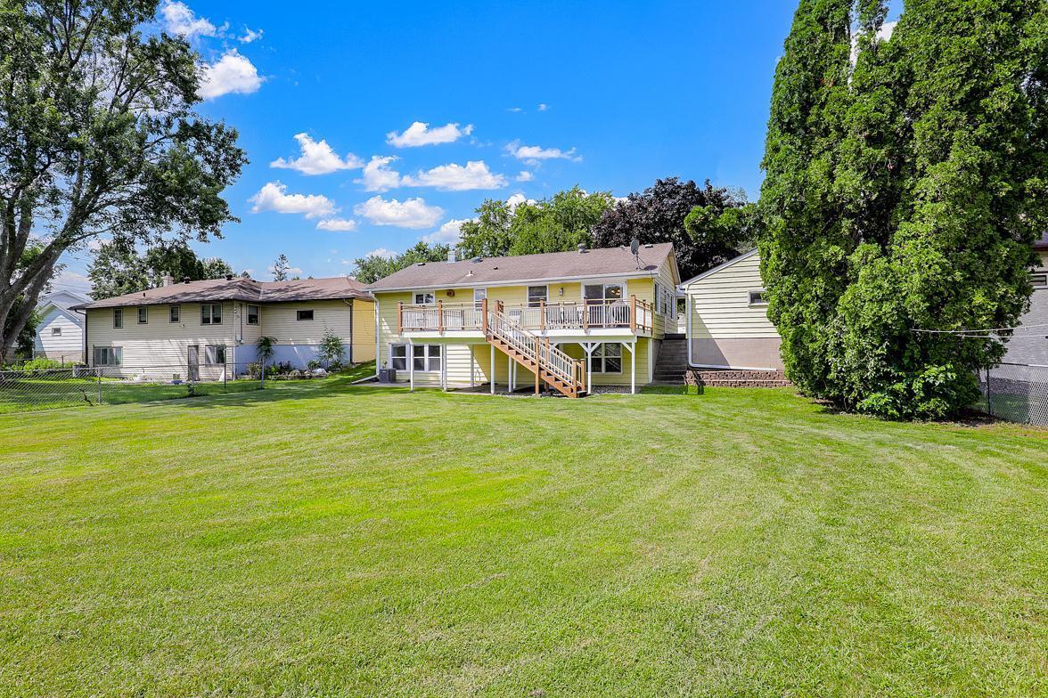 Meticulously Maintained, Walkout Rambler, Walkable to Lake Phalen