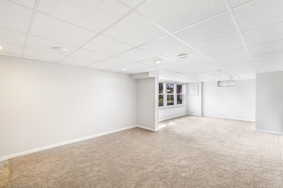 Meticulously Maintained, Walkout Rambler, Walkable to Lake Phalen