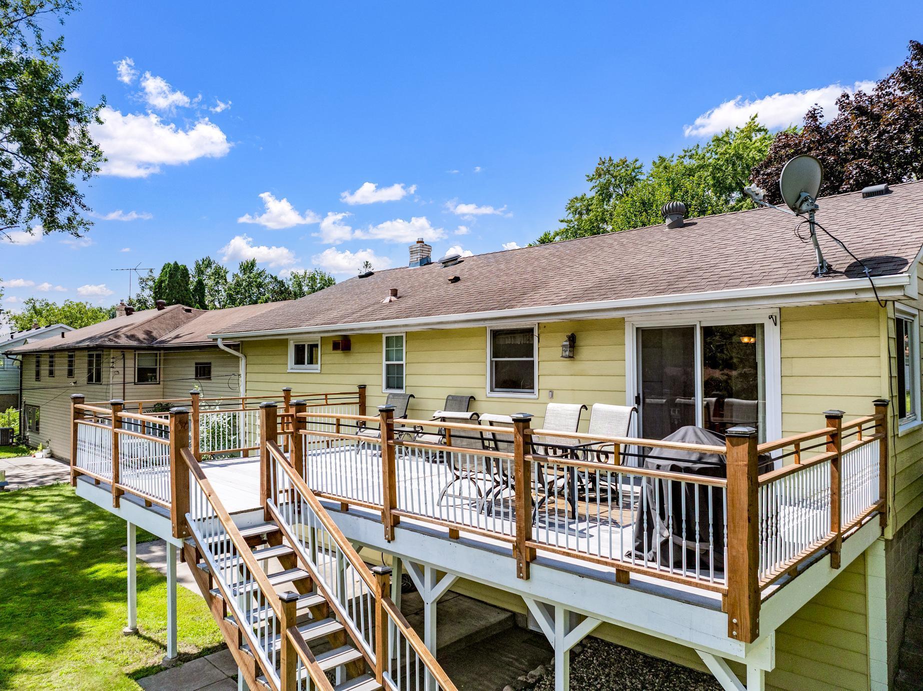 Meticulously Maintained, Walkout Rambler, Walkable to Lake Phalen