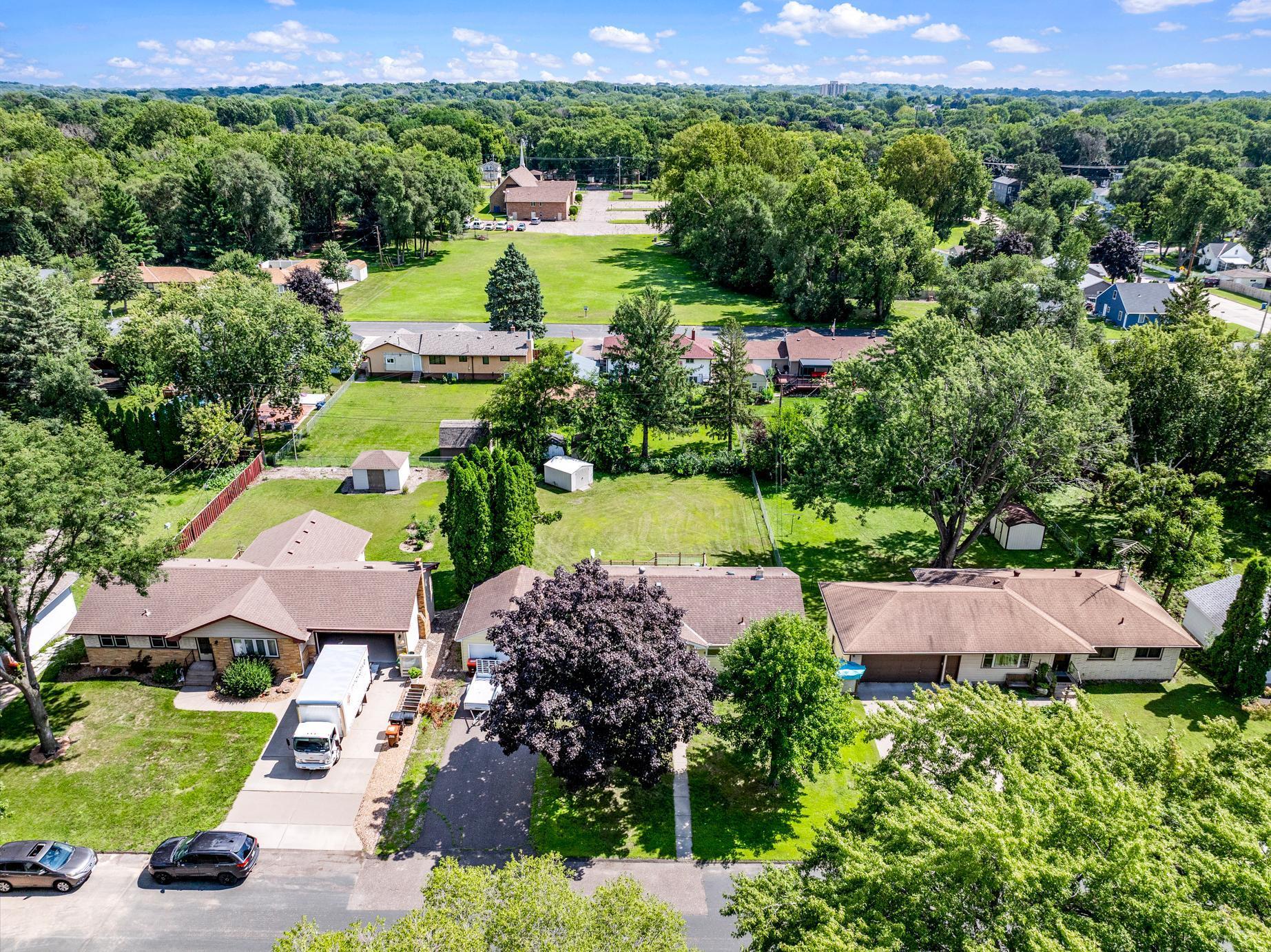 Meticulously Maintained, Walkout Rambler, Walkable to Lake Phalen