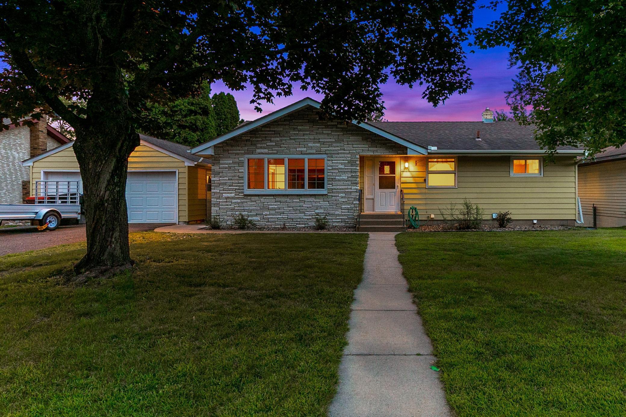 Meticulously Maintained, Walkout Rambler, Walkable to Lake Phalen