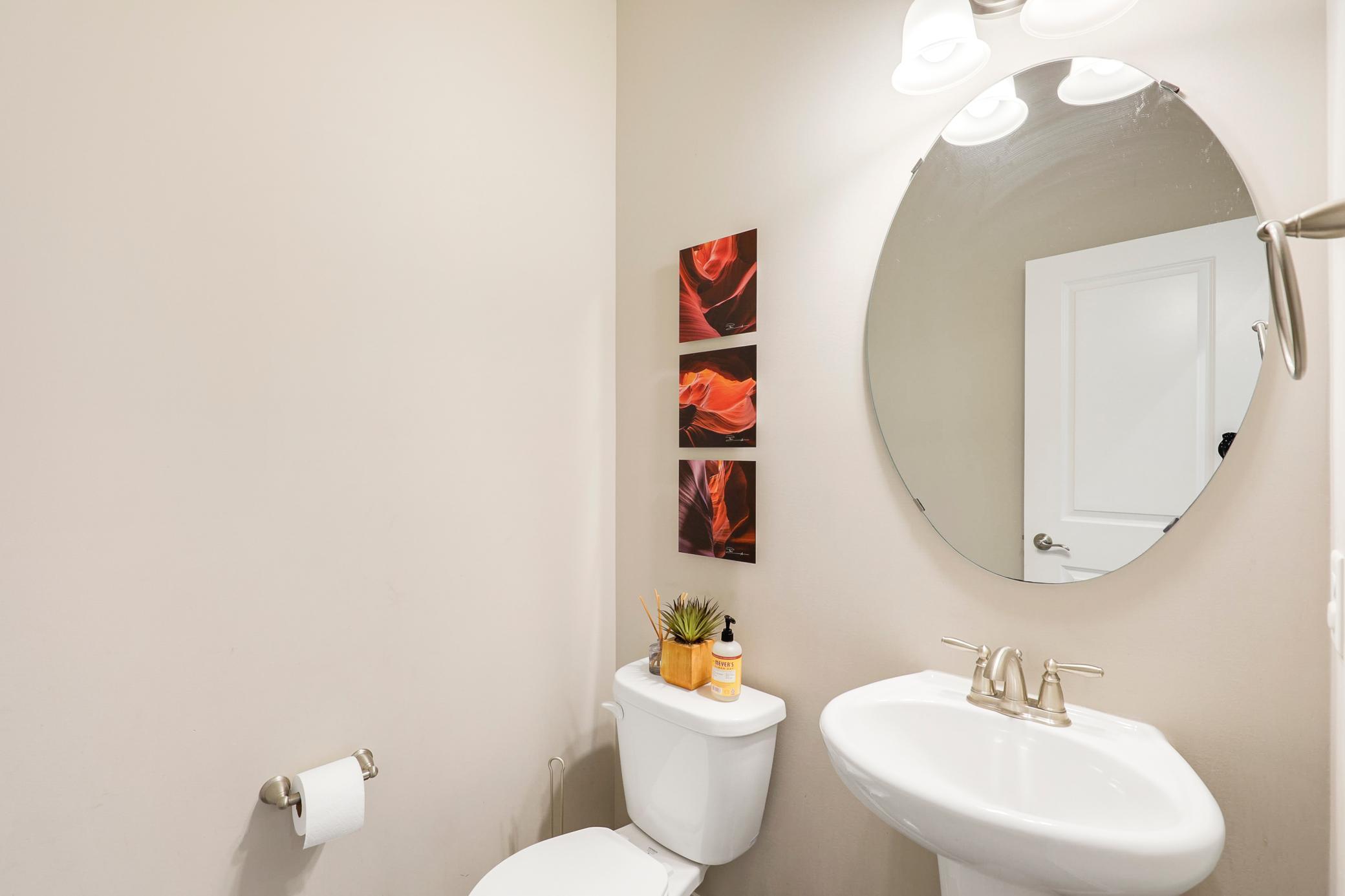 Turnkey, Walkout, 2-Story in Desireable Oxbow Cove