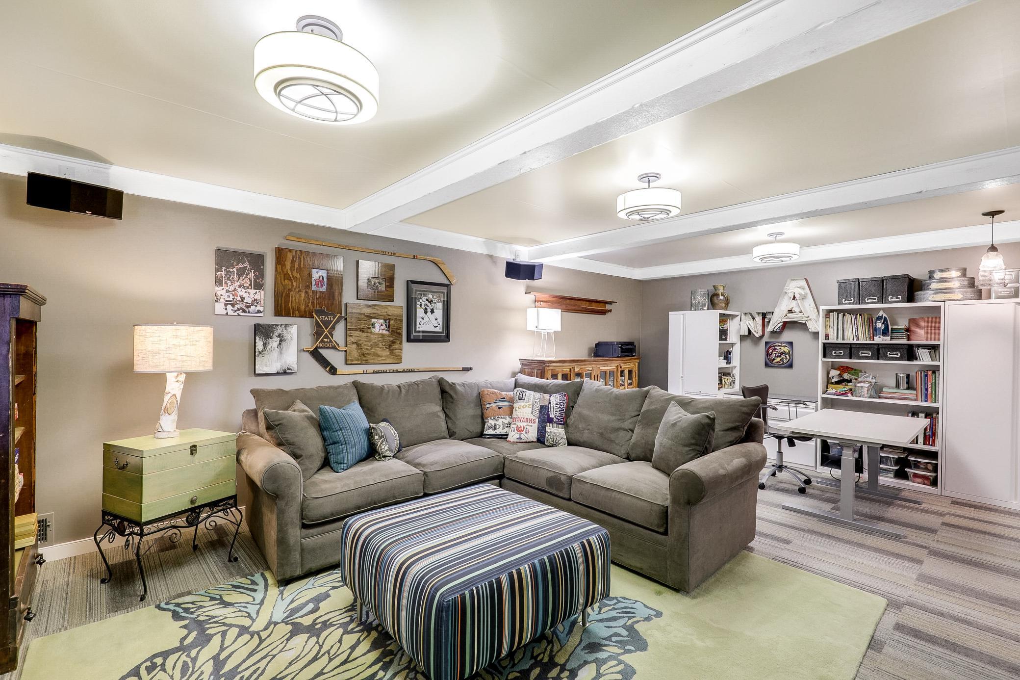 Turnkey Serenity on a Dead-End Cul-De-Sac in Mound