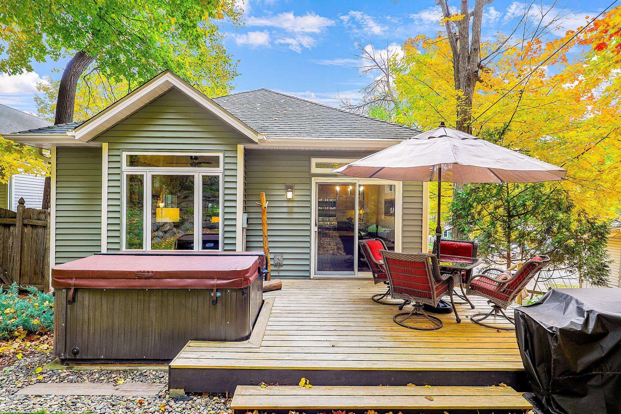 Turnkey Serenity on a Dead-End Cul-De-Sac in Mound