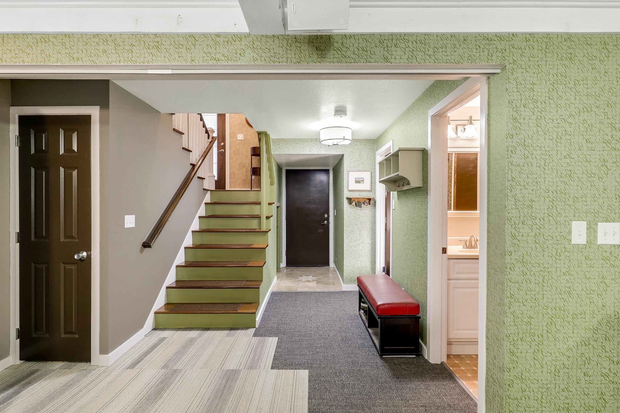 Turnkey Serenity on a Dead-End Cul-De-Sac in Mound