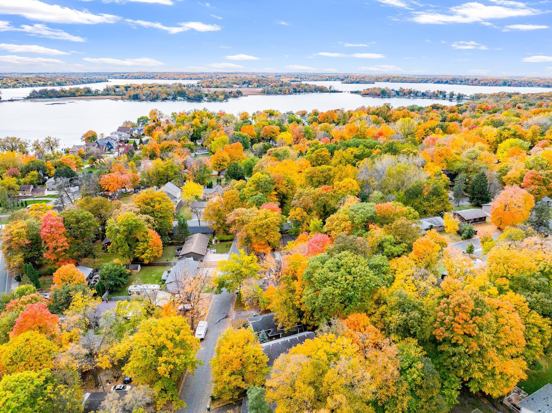 Turnkey Serenity on a Dead-End Cul-De-Sac in Mound