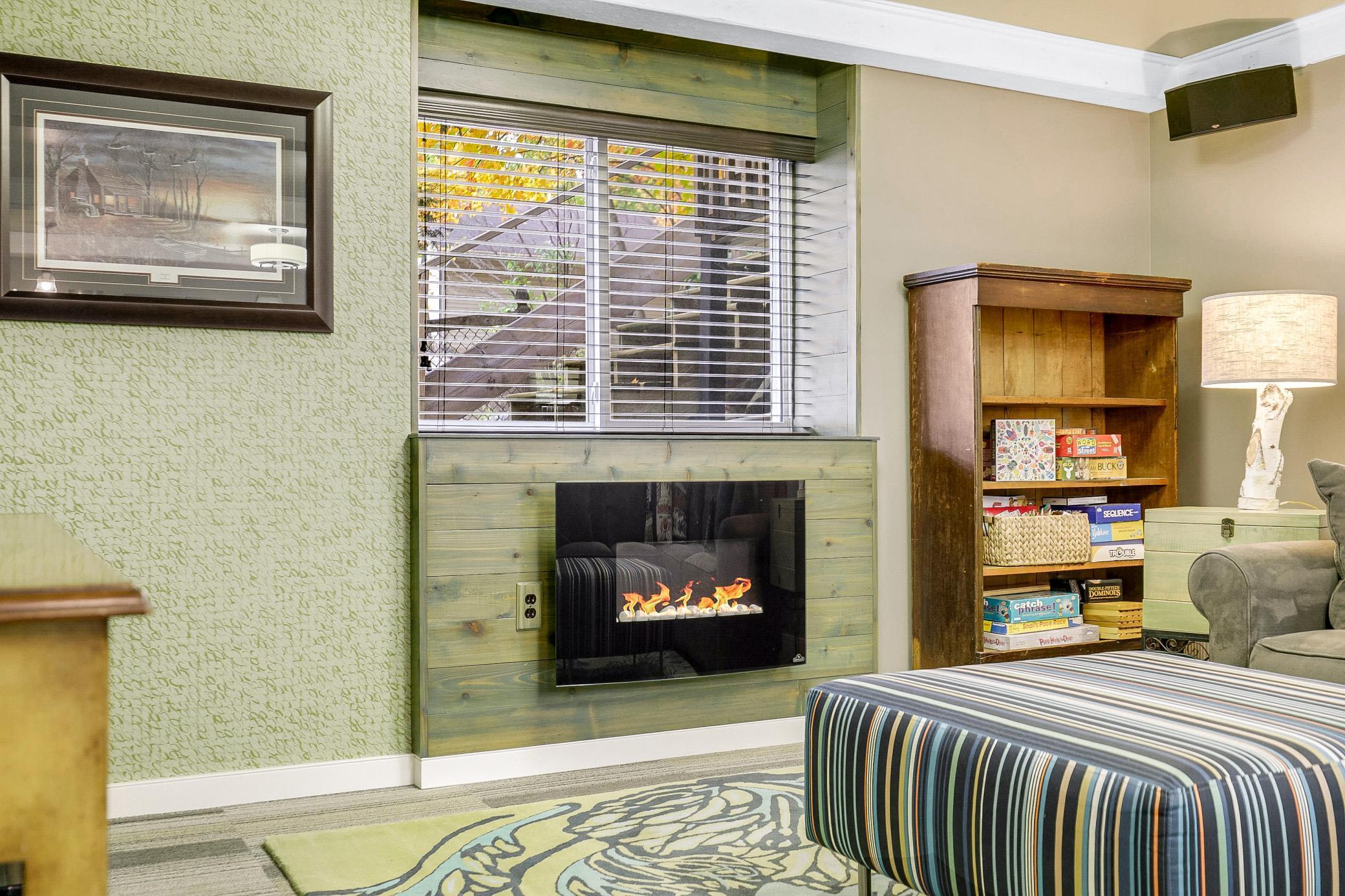 Turnkey Serenity on a Dead-End Cul-De-Sac in Mound