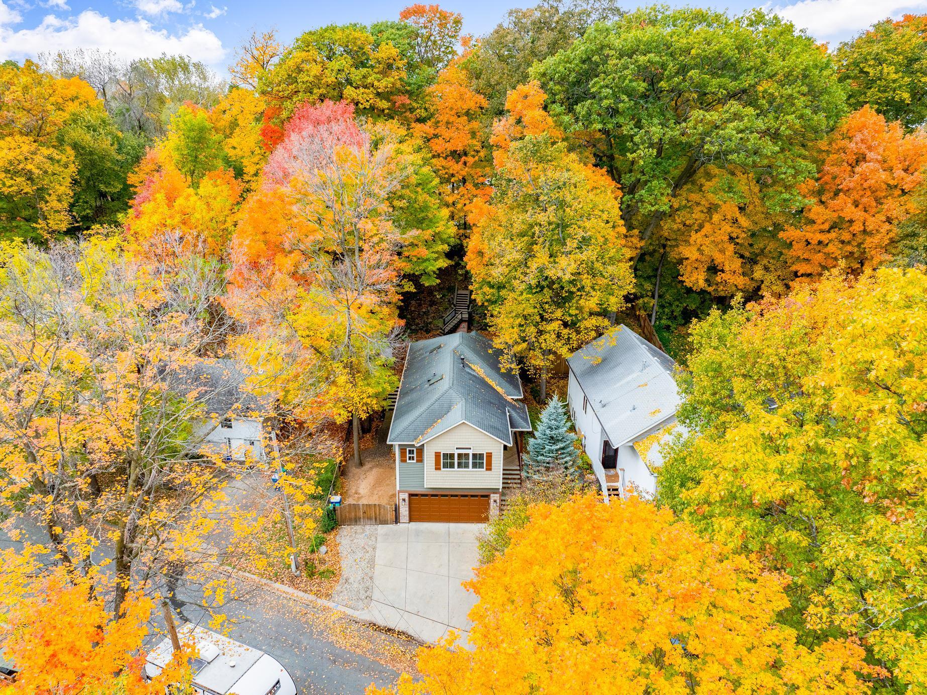 Turnkey Serenity on a Dead-End Cul-De-Sac in Mound