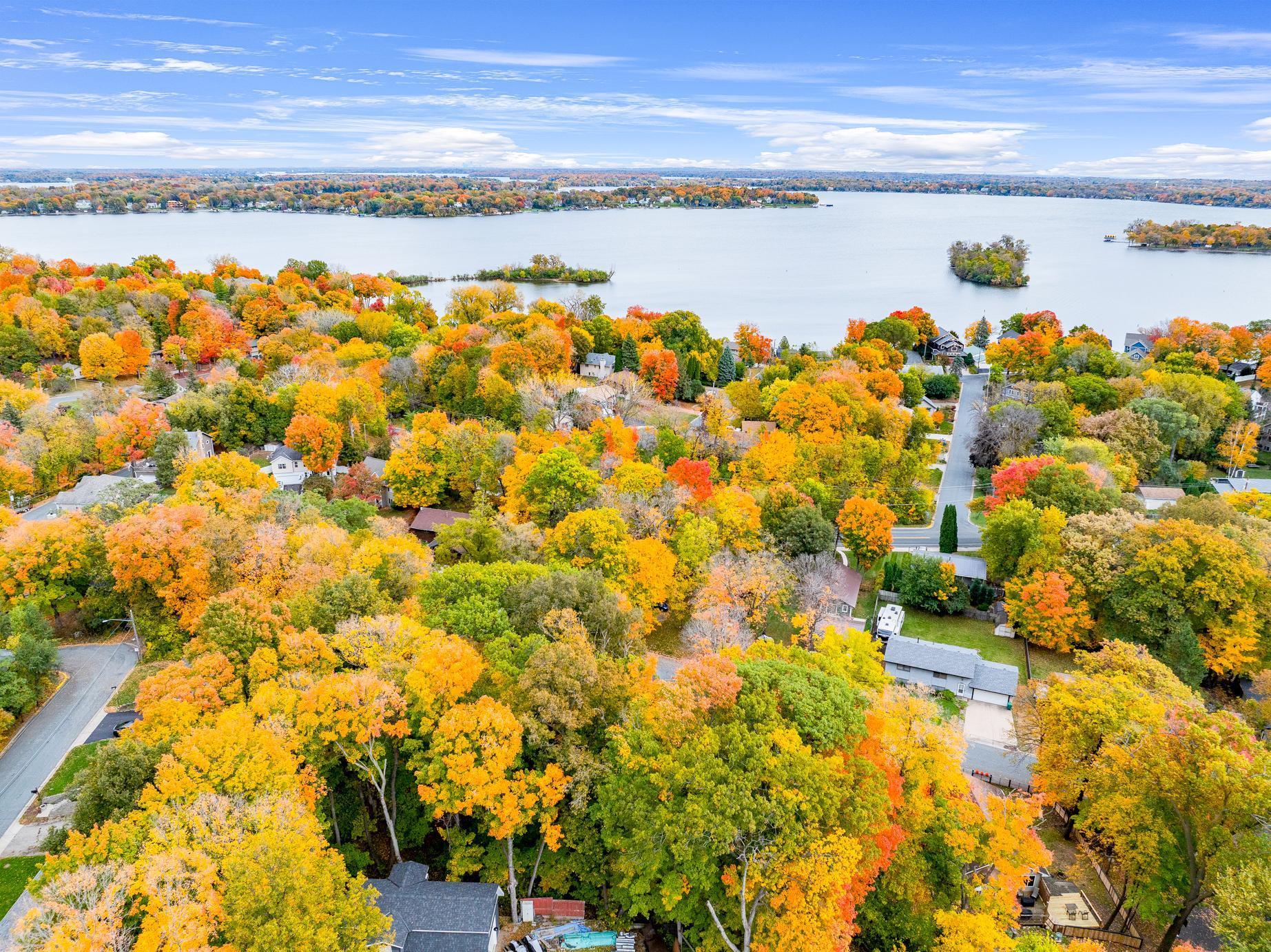 Turnkey Serenity on a Dead-End Cul-De-Sac in Mound