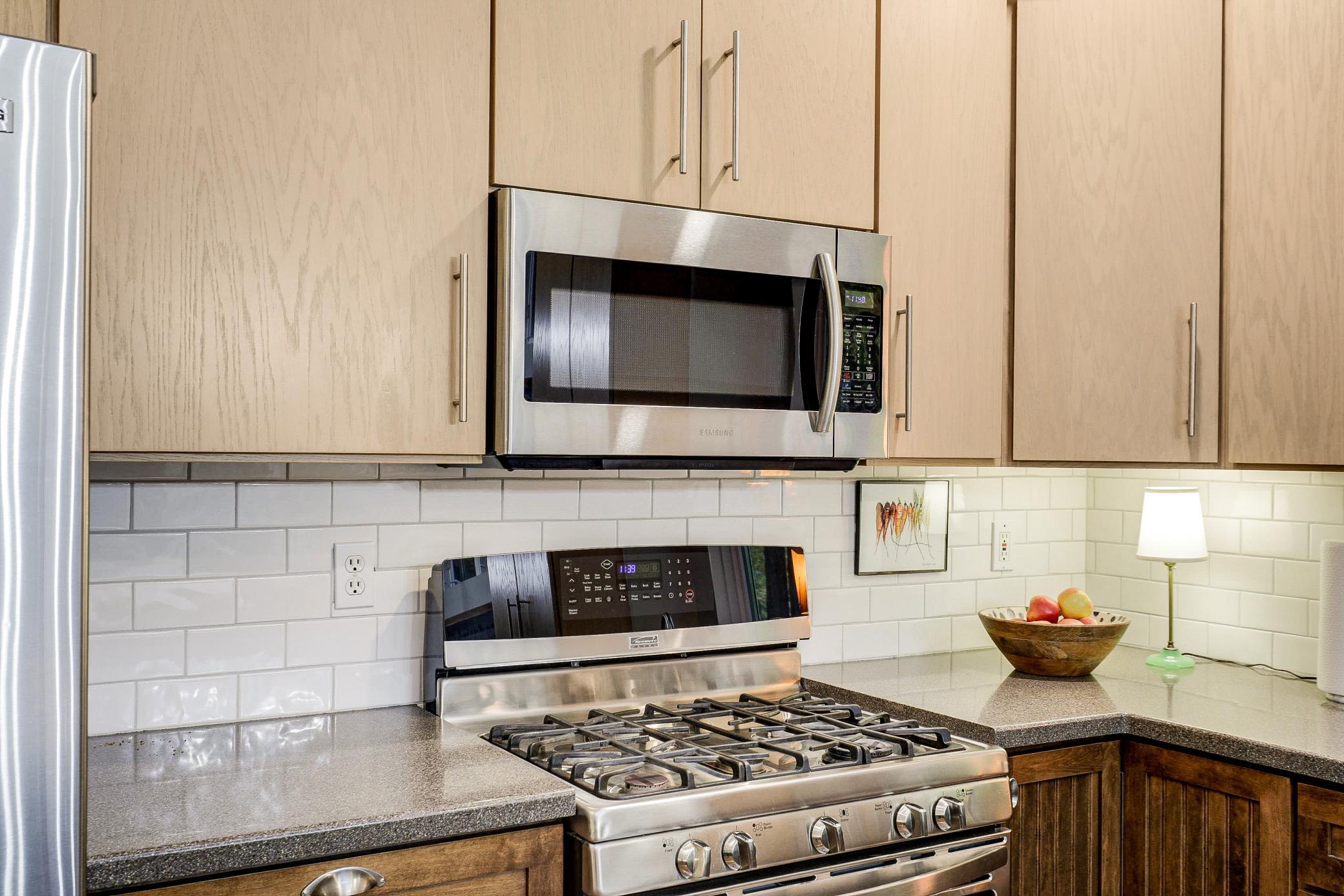 Turnkey Serenity on a Dead-End Cul-De-Sac in Mound