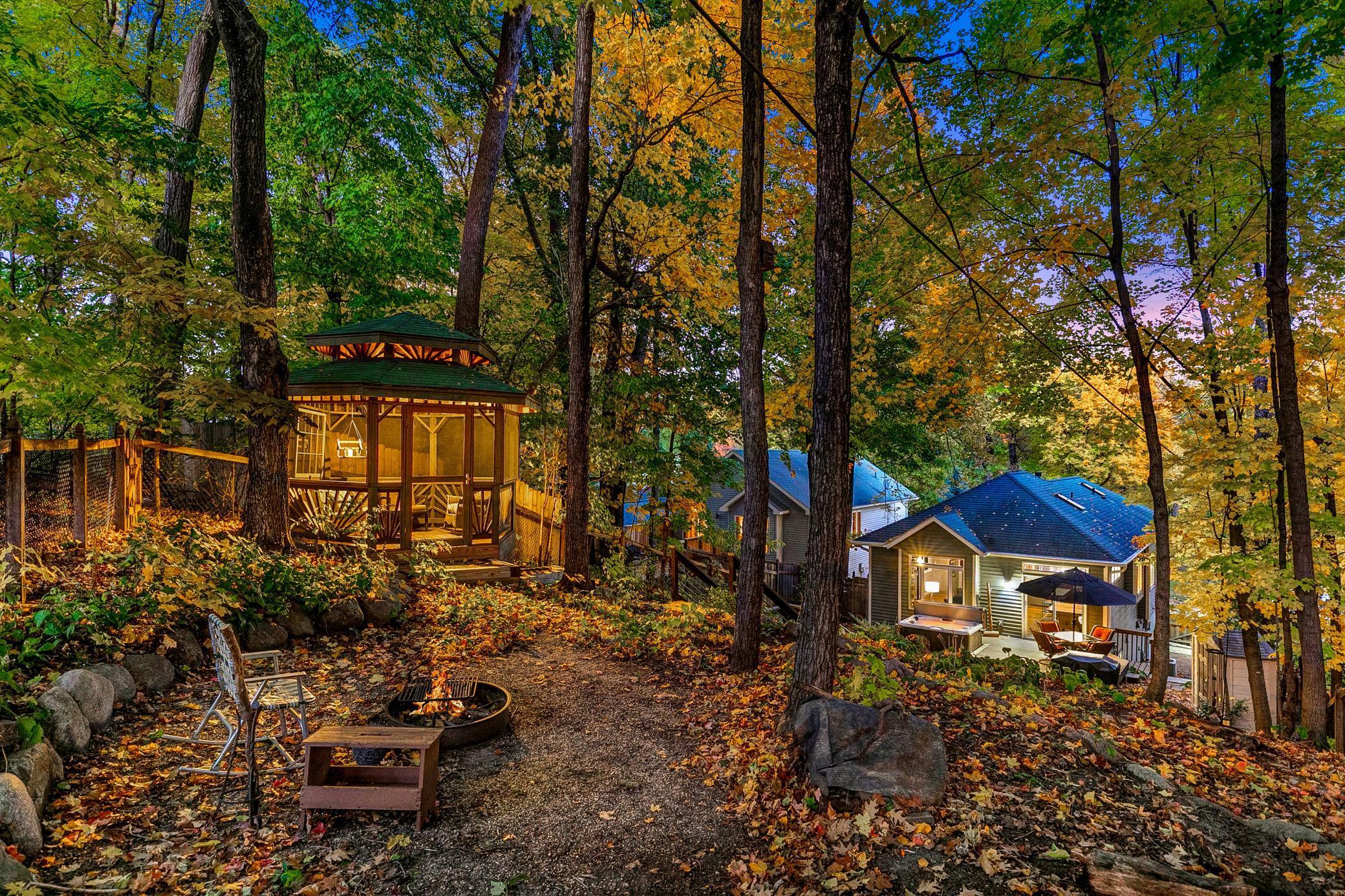 Turnkey Serenity on a Dead-End Cul-De-Sac in Mound