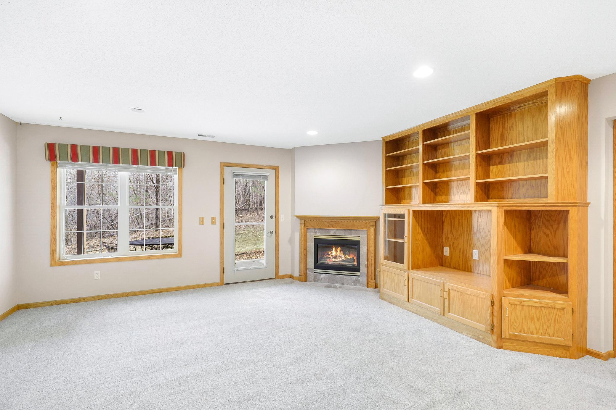 Main Floor Living in this Turnkey, 1-Story, Walkout Townhouse