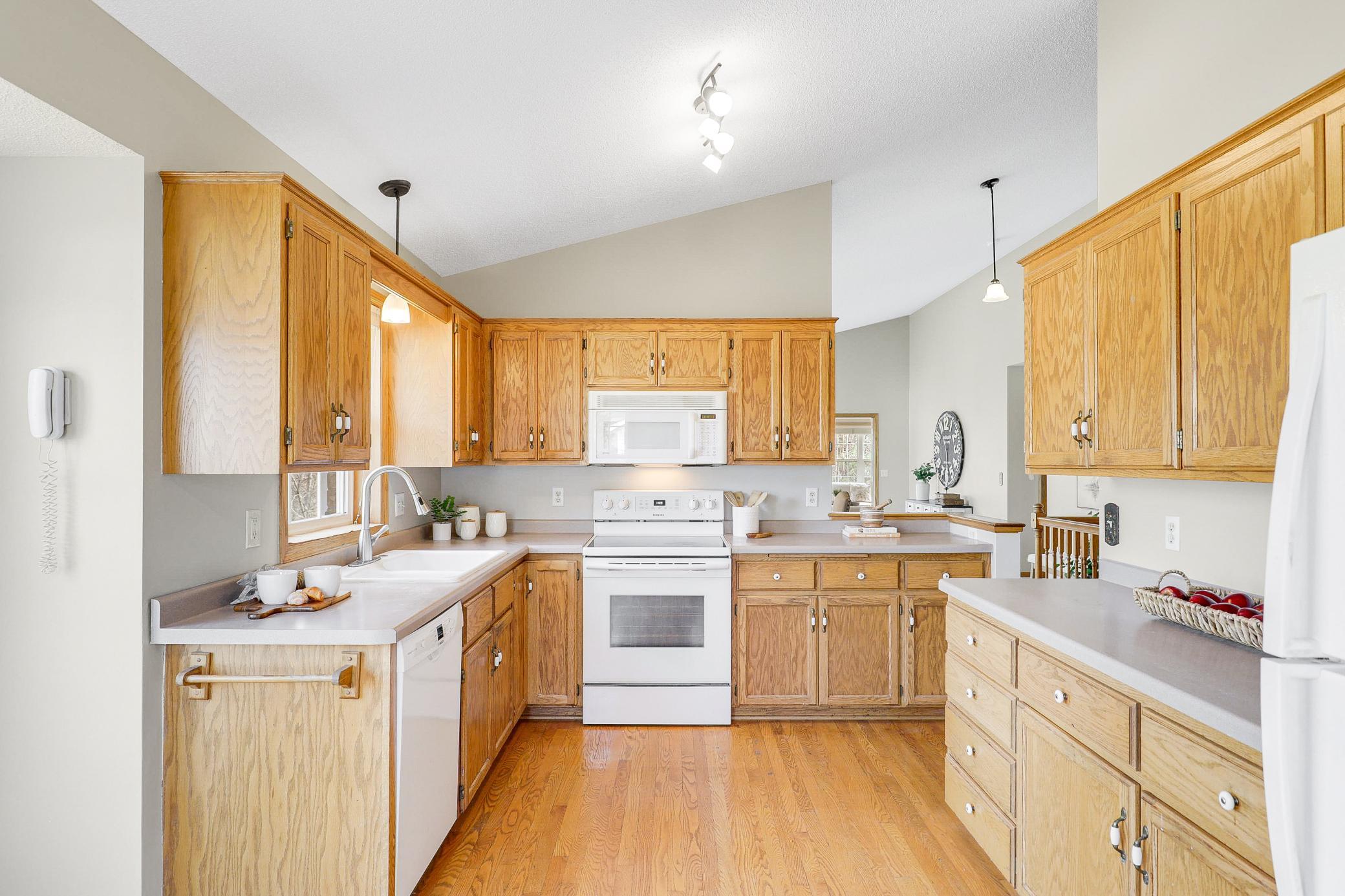 Main Floor Living in this Turnkey, 1-Story, Walkout Townhouse