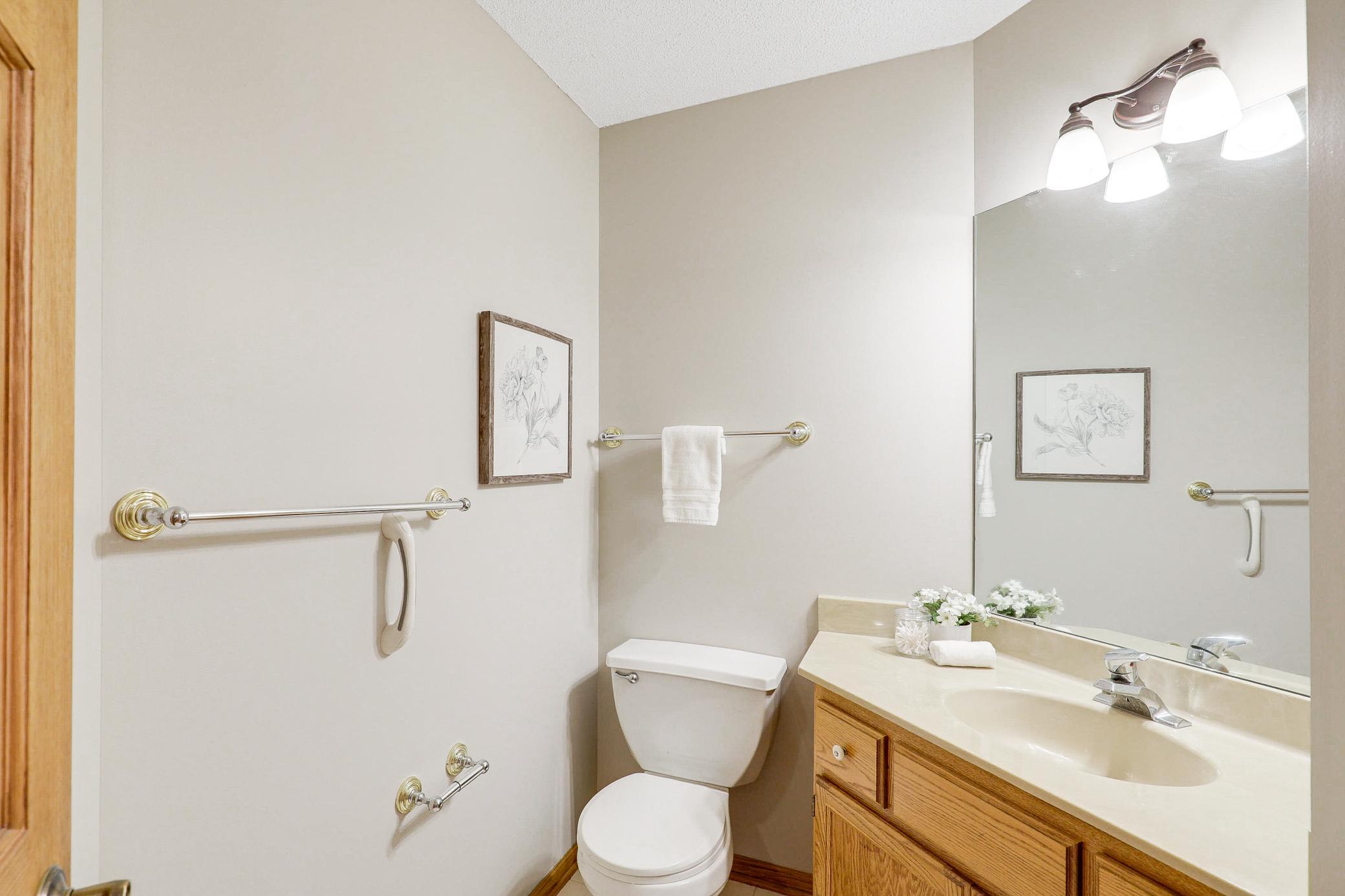 Main Floor Living in this Turnkey, 1-Story, Walkout Townhouse