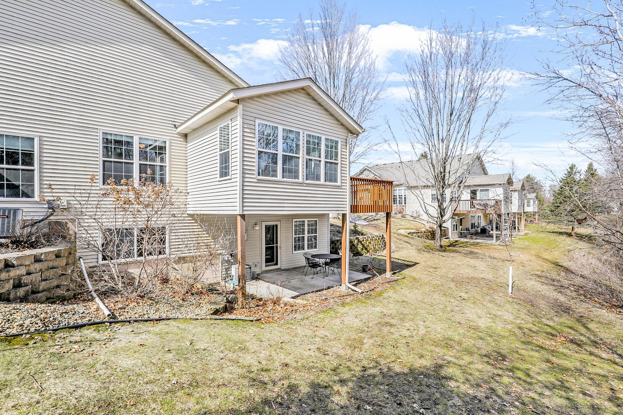 Main Floor Living in this Turnkey, 1-Story, Walkout Townhouse