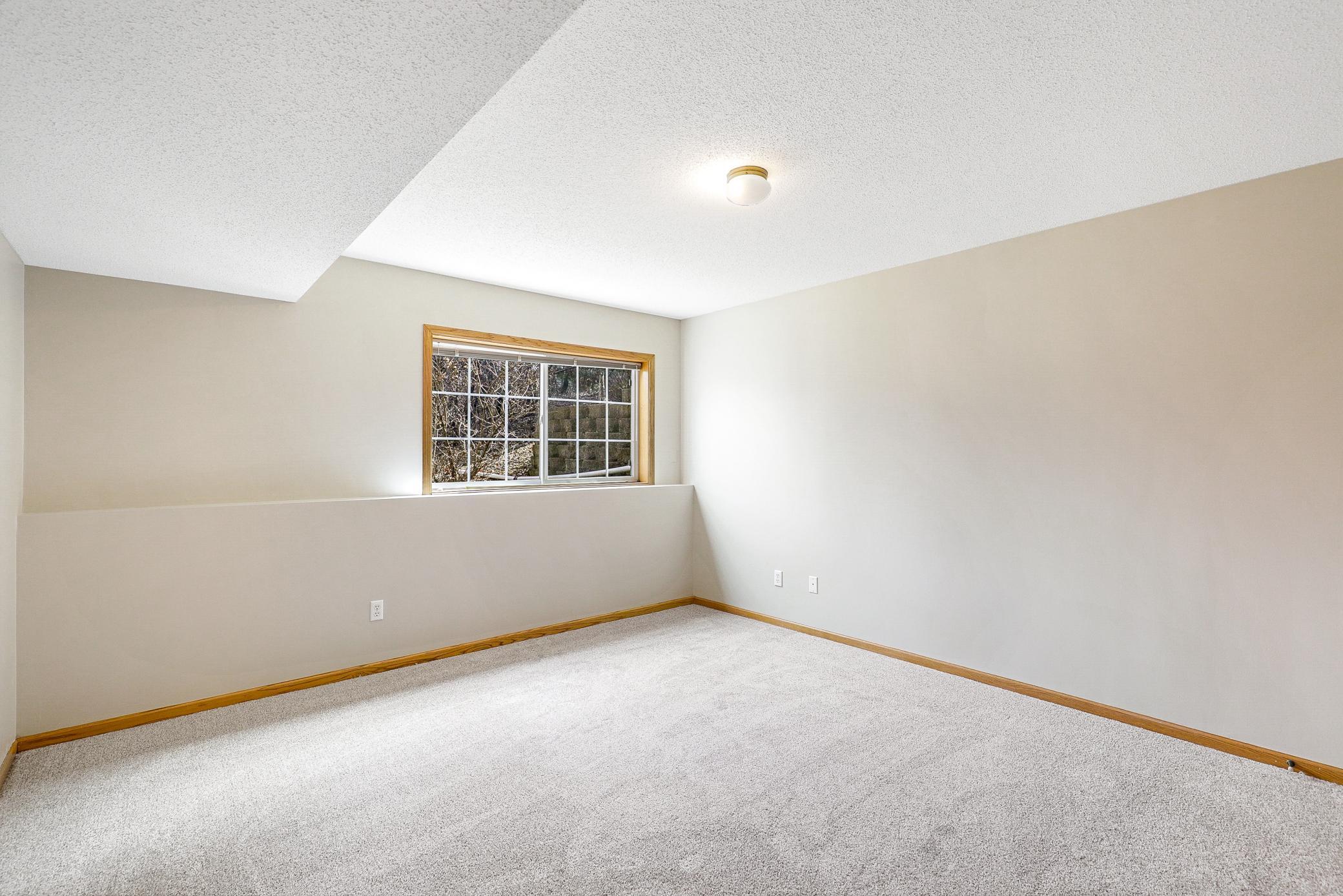 Main Floor Living in this Turnkey, 1-Story, Walkout Townhouse