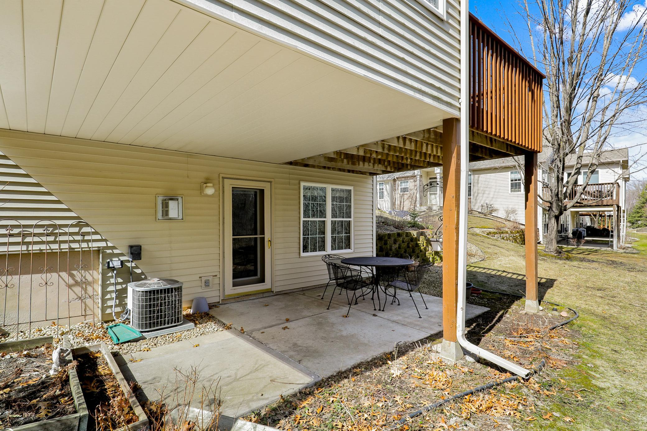 Main Floor Living in this Turnkey, 1-Story, Walkout Townhouse