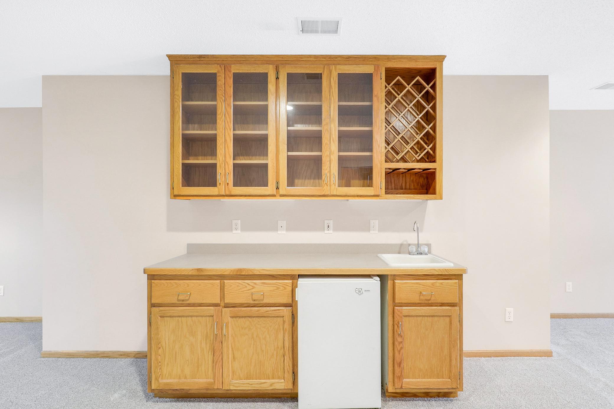 Main Floor Living in this Turnkey, 1-Story, Walkout Townhouse