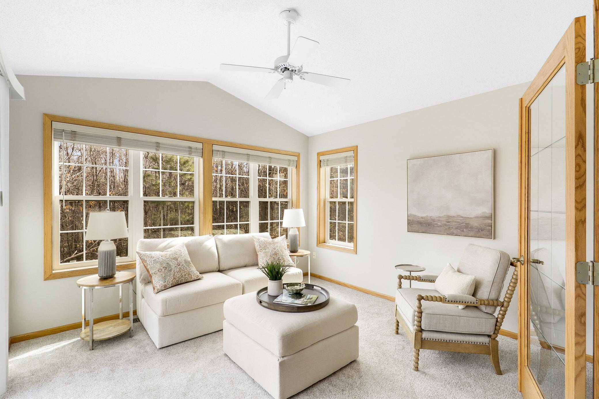 Main Floor Living in this Turnkey, 1-Story, Walkout Townhouse