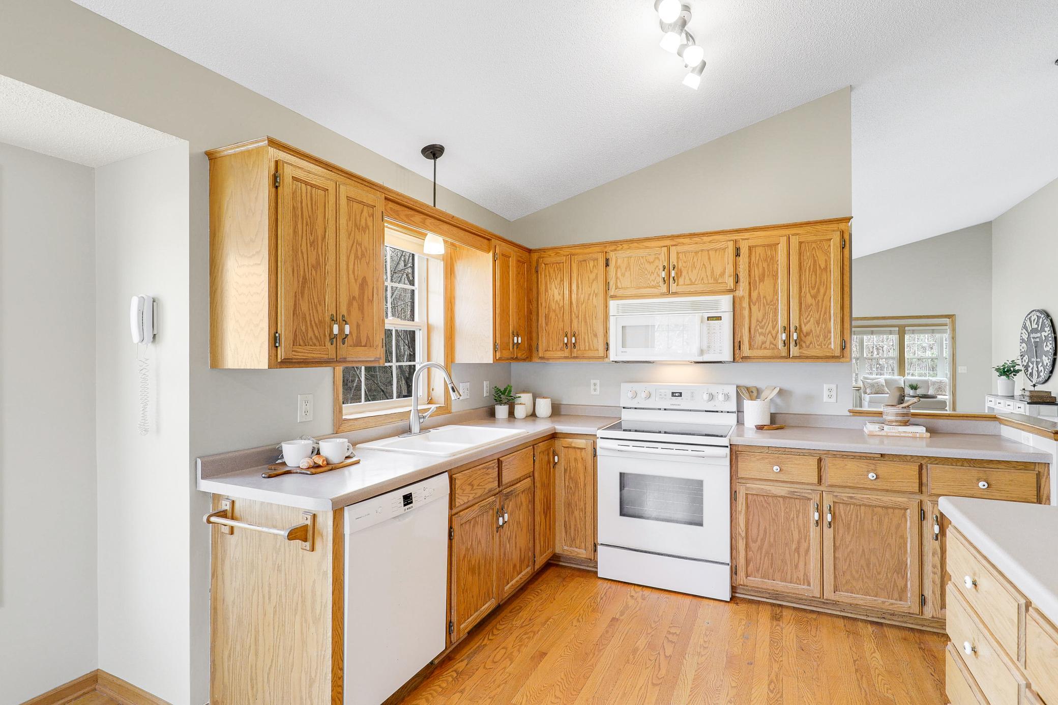 Main Floor Living in this Turnkey, 1-Story, Walkout Townhouse