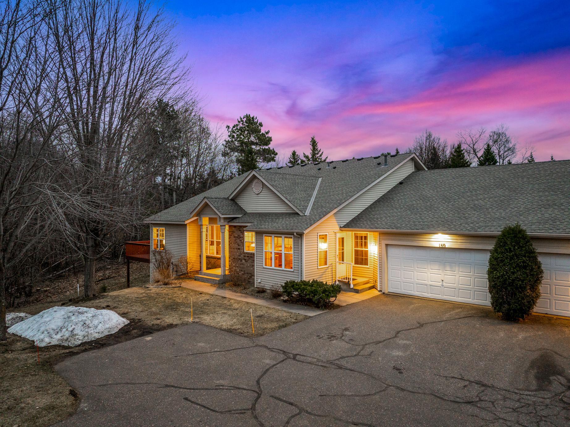 Main Floor Living in this Turnkey, 1-Story, Walkout Townhouse