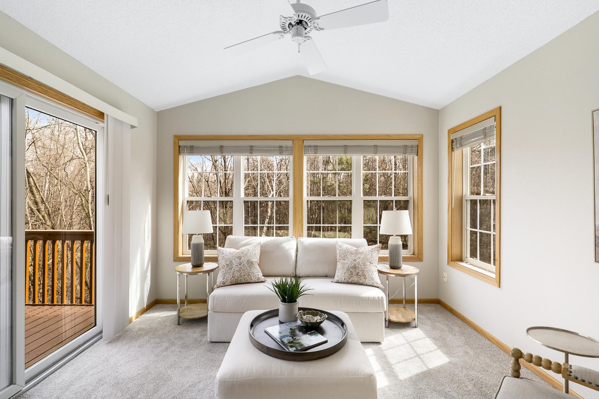 Main Floor Living in this Turnkey, 1-Story, Walkout Townhouse