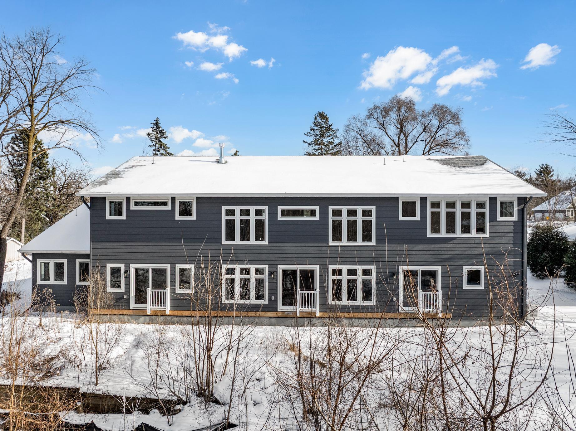 Immaculate 2-Story on quiet Cul-De-Sac, Steps from Parkers Lake