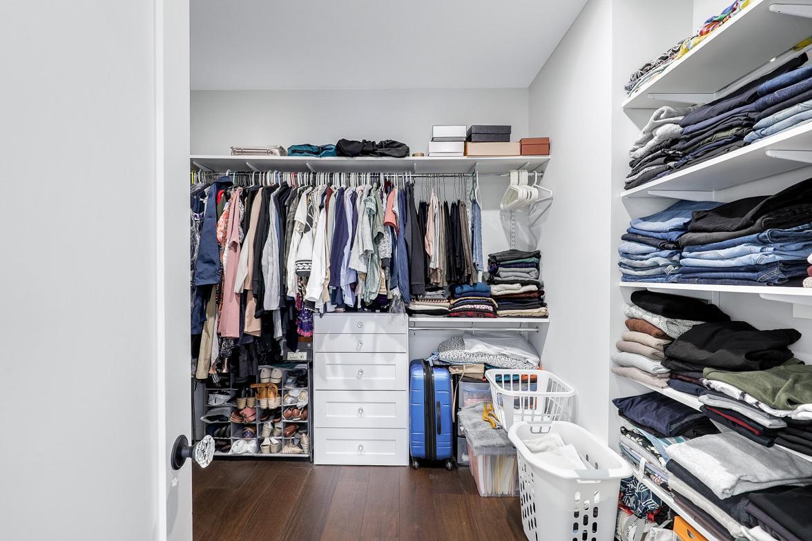 Immaculate 2-Story on quiet Cul-De-Sac, Steps from Parkers Lake