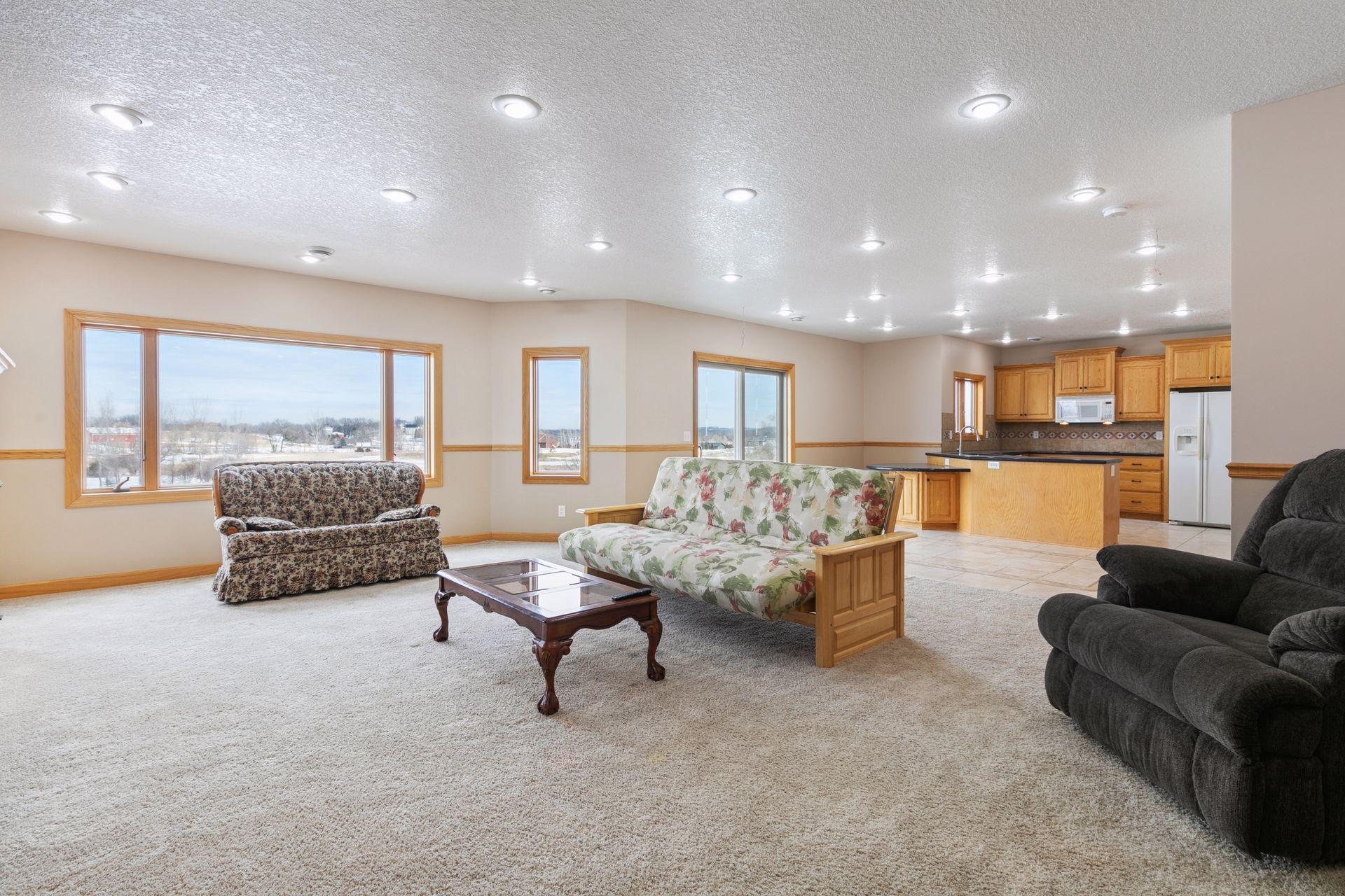 20951 Prairie Hills Lane